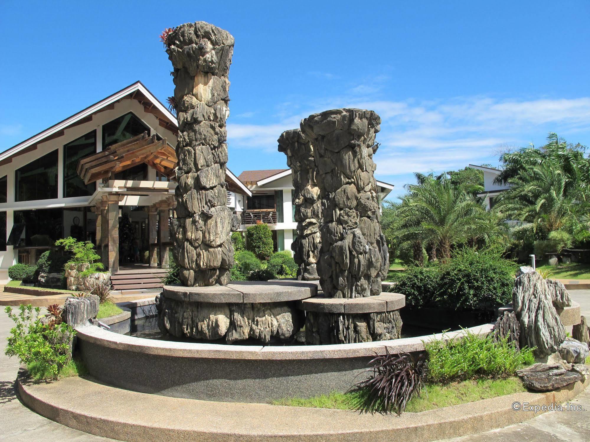 Infinity Resort Puerto Galera Kültér fotó